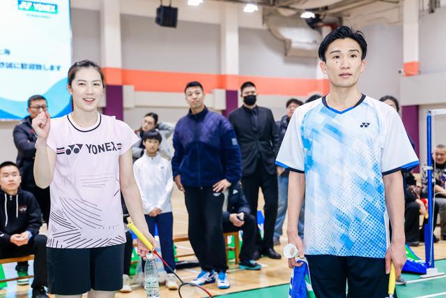是在纽维主